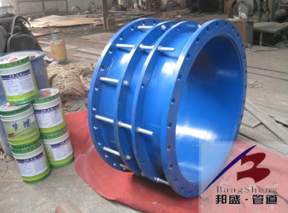  什么是套管伸縮器？